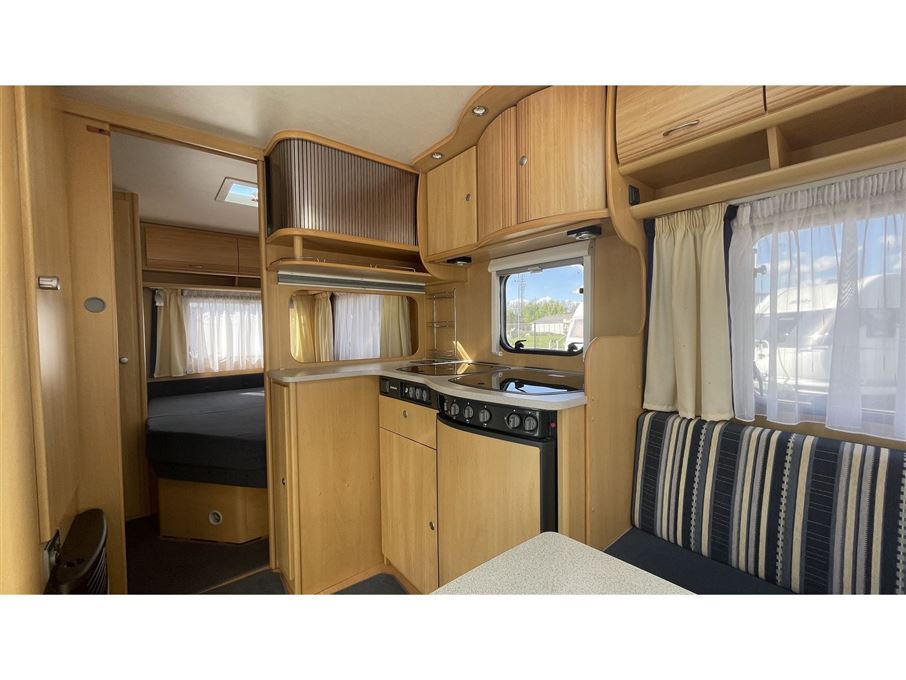 Dethleffs Camper 450 DB